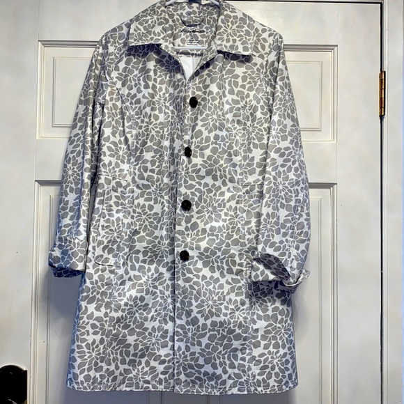 Ladies’ Eddie Bauer Gray & White Raincoat - Size XSmall - Picture 5 of 5